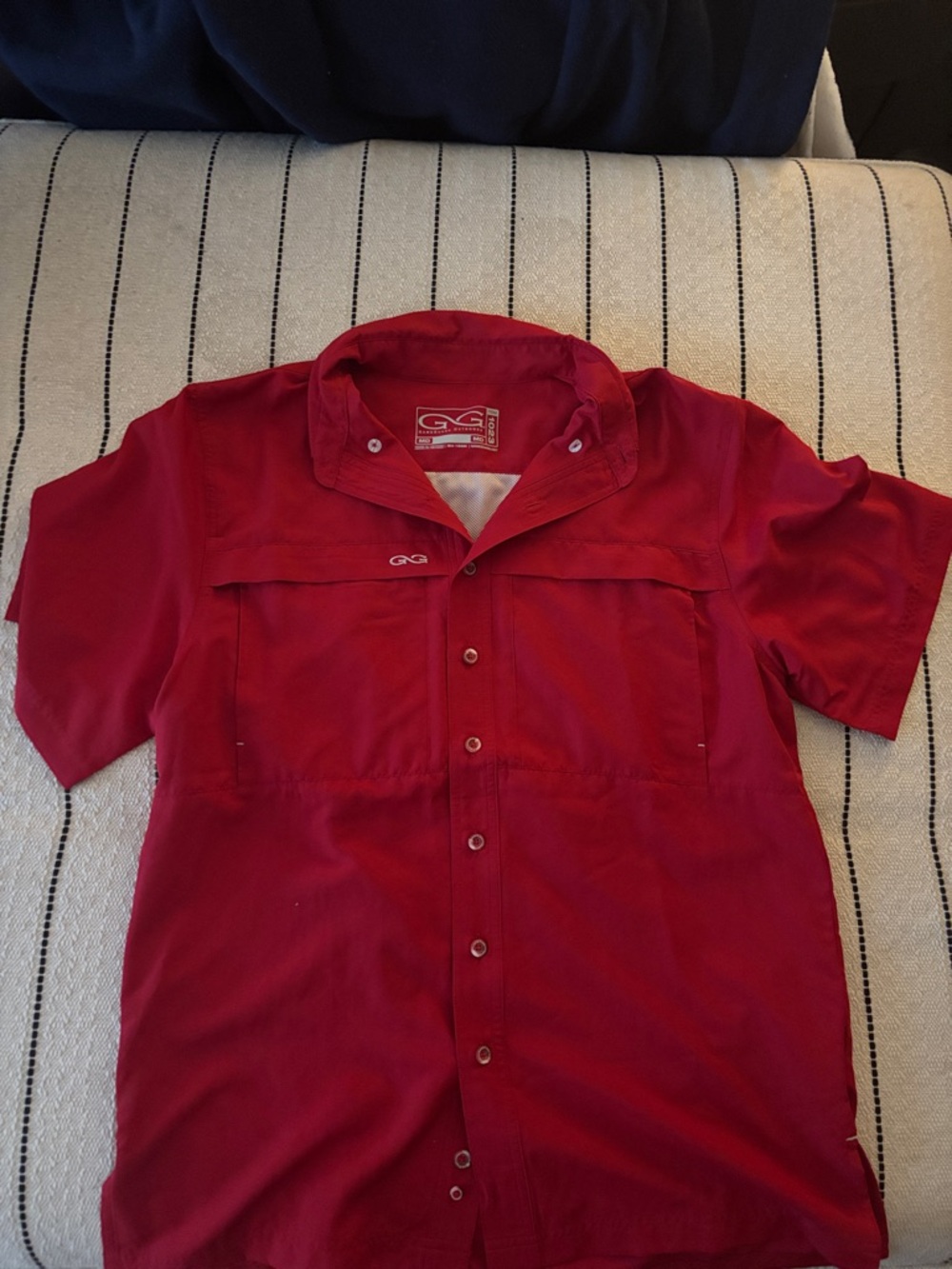 GameGuard Men's Red Short-Sleeve Casual Button-Down Shirt